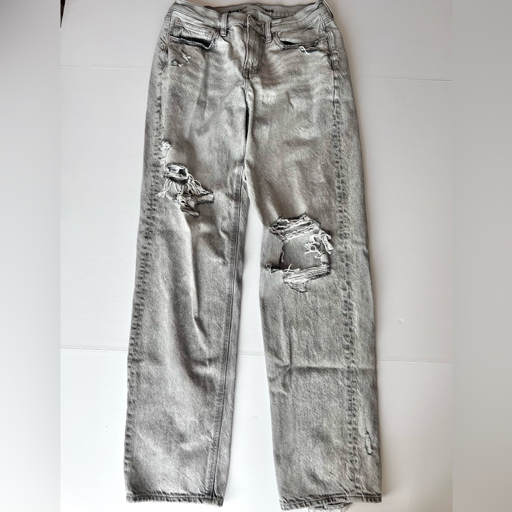 🍒(A461) Women’s American Eagle Jeans. Light Gray Distressed Wash. Size: 6 Long - Picture 2 of 15